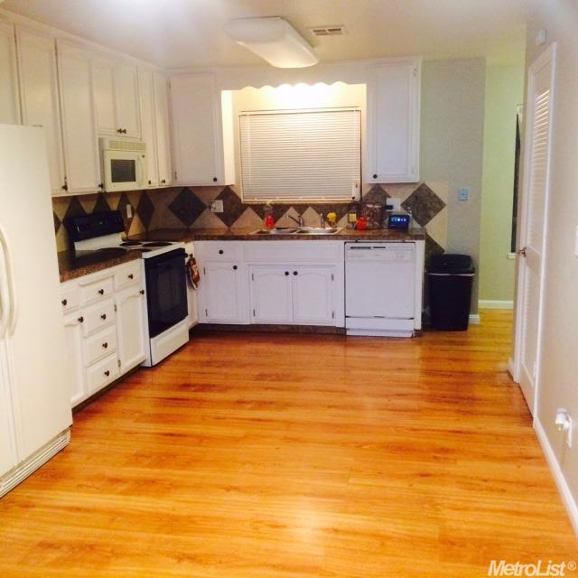1700 Ustick Rd, Modesto, CA 95358 photo 3
