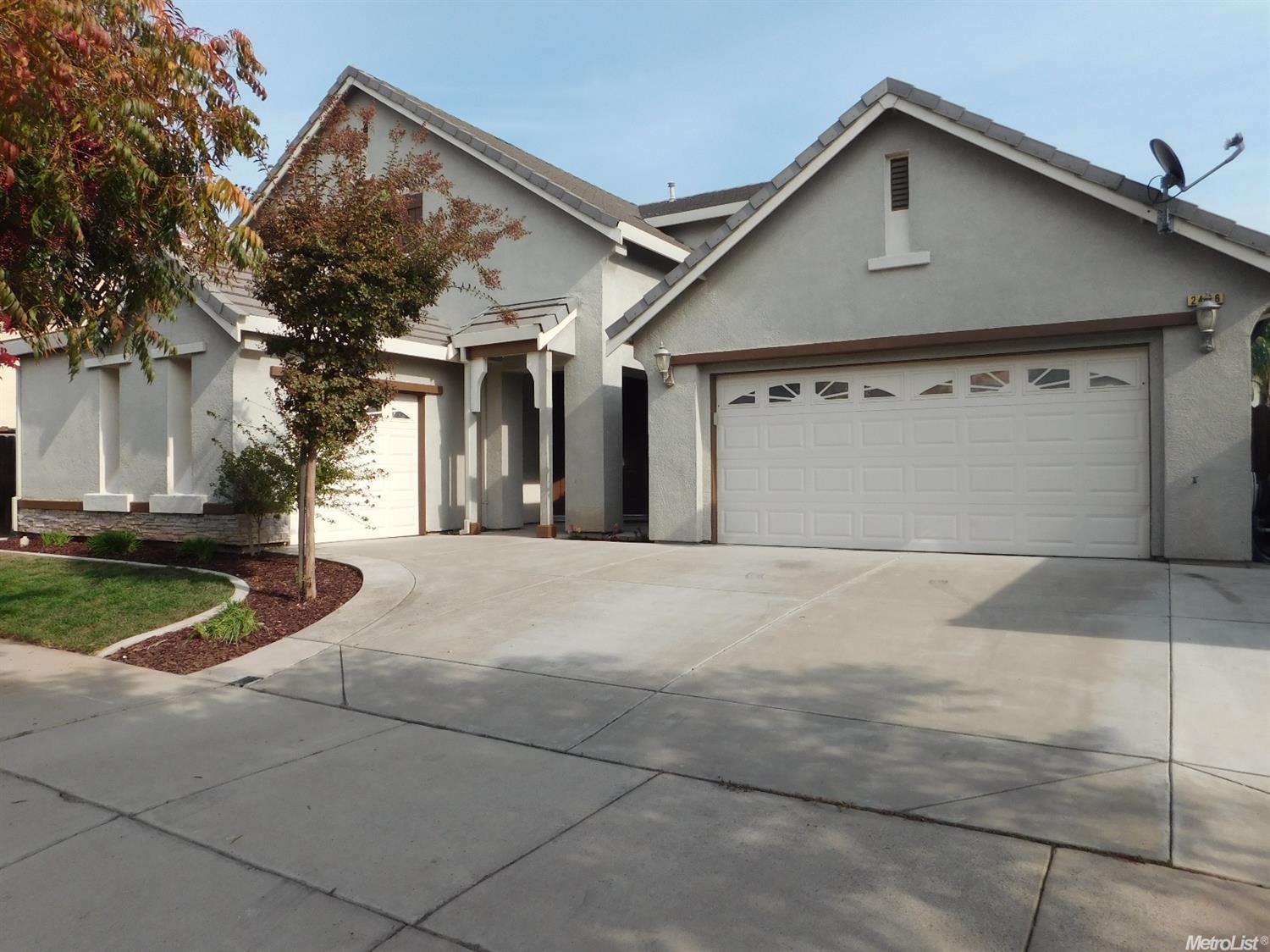 2406 Hidden Oak Ct, Ceres, CA 95307 photo 1