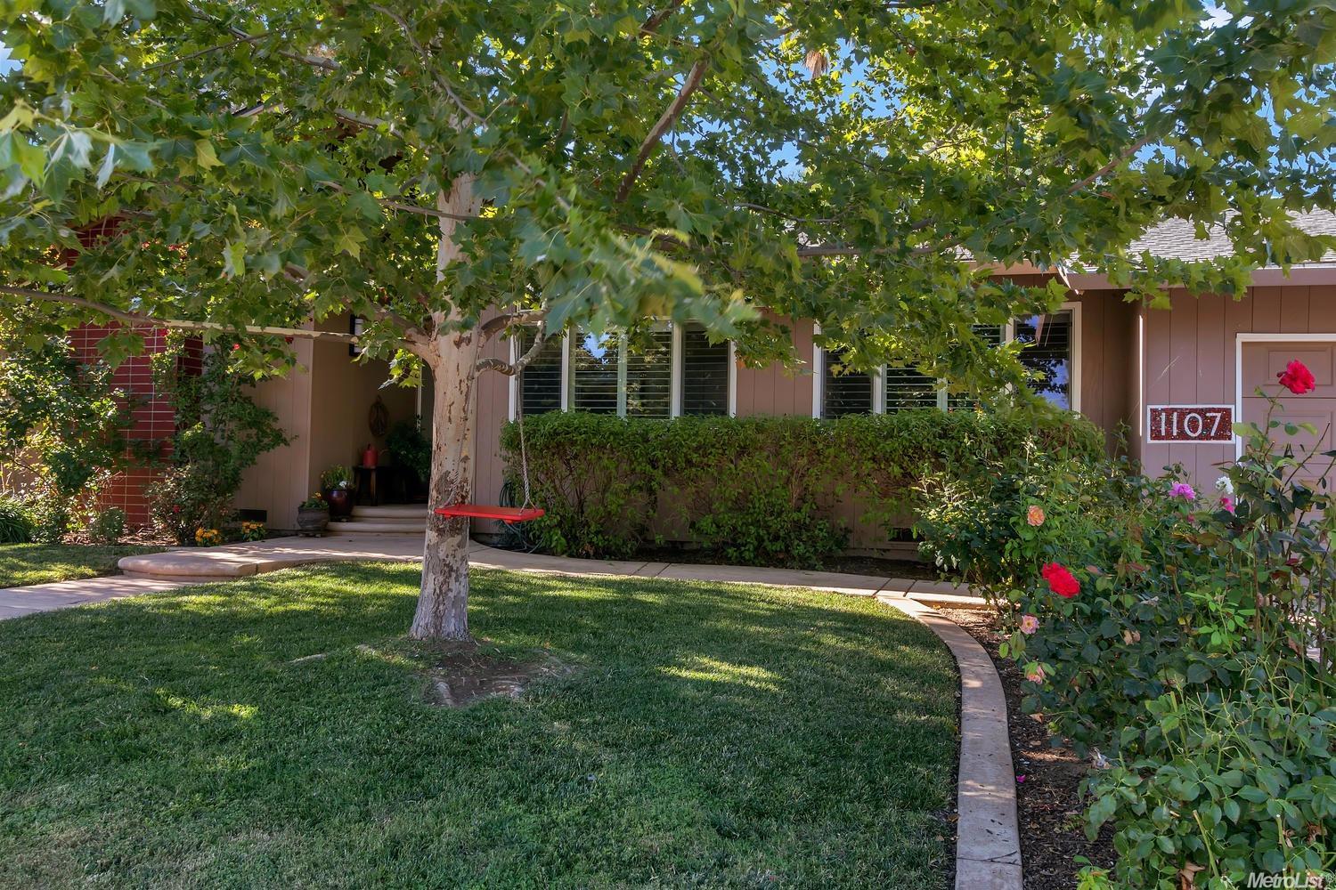 1107 Colby Dr, Davis, CA 95616 photo 32