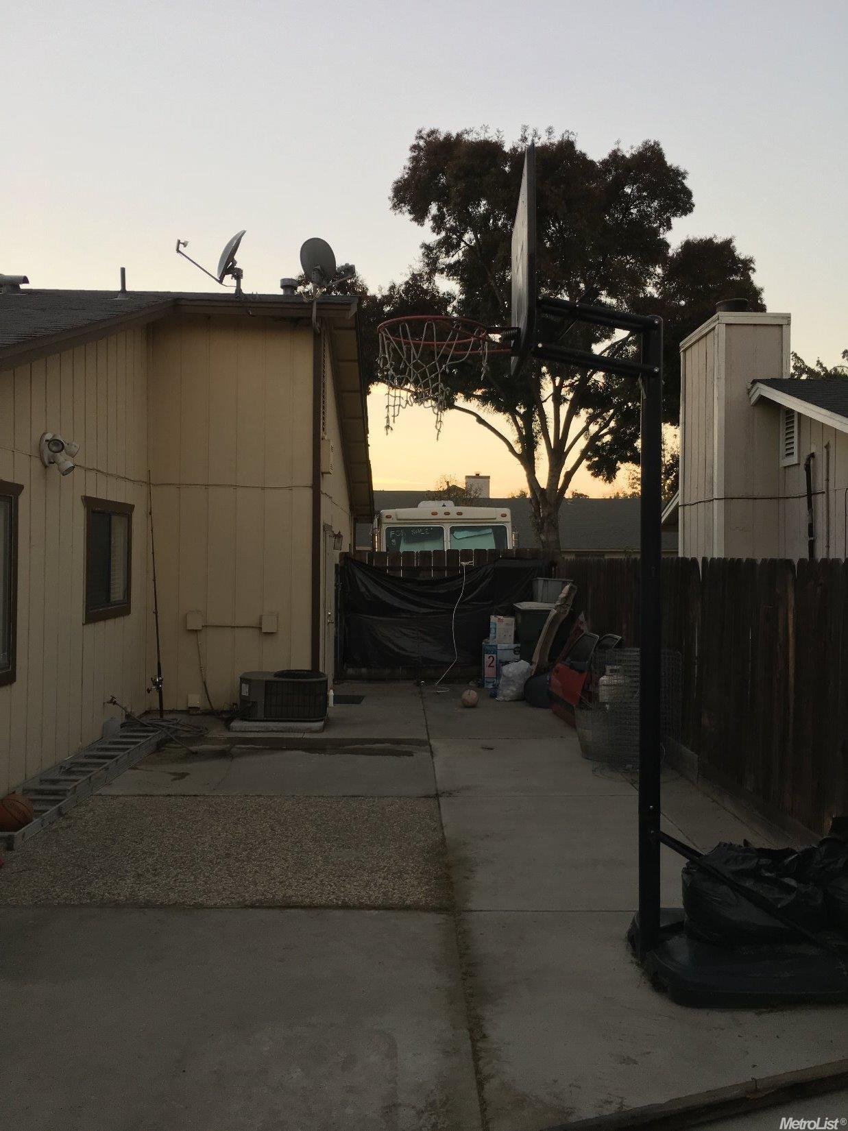 1636 Boise Ave, Modesto, CA 95358 photo 3
