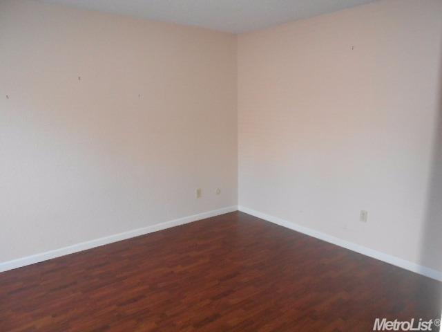 3701 Colonial Dr #161, Modesto, CA 95356 photo 4