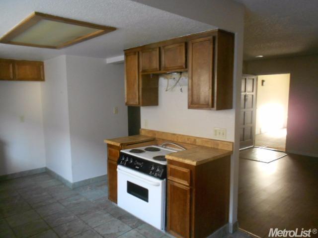 3701 Colonial Dr #161, Modesto, CA 95356 photo 8