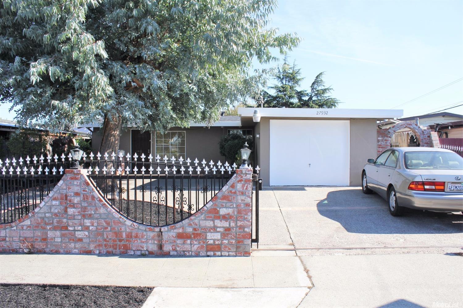 27932 Biscayne Ave, Hayward, CA 94544 photo 2