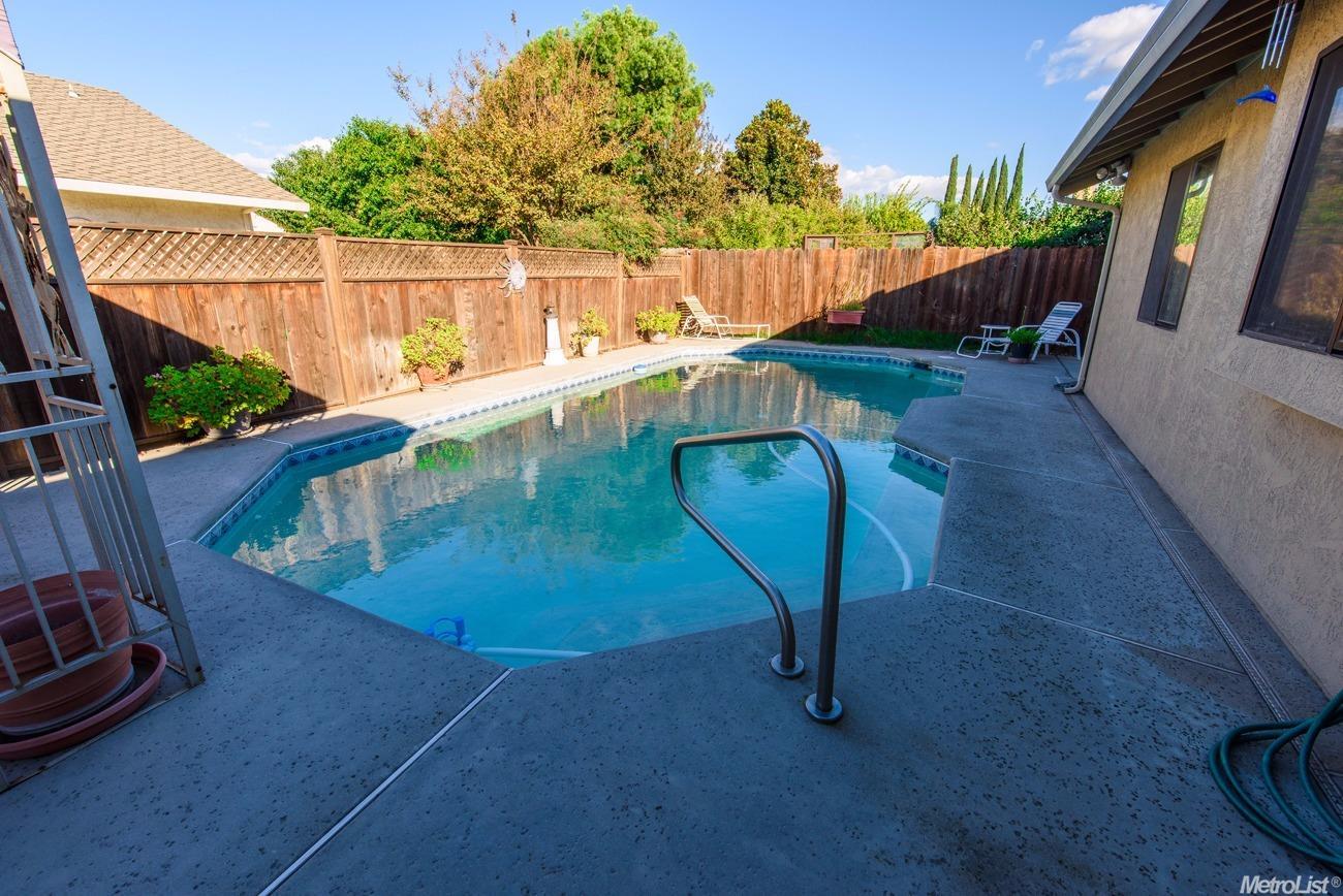 1669 Crom St, Manteca, CA 95337 photo 32