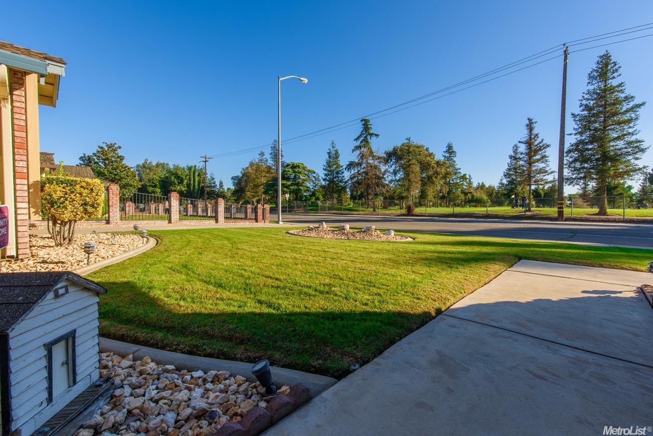 1669 Crom St, Manteca, CA 95337 photo 6