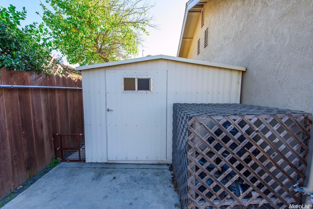 1669 Crom St, Manteca, CA 95337 photo 36
