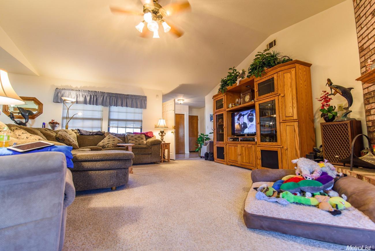 1669 Crom St, Manteca, CA 95337 photo 24