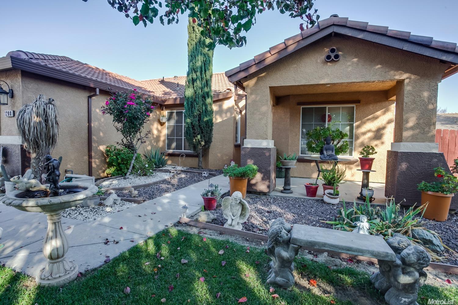 1208 Cattail Ct, Newman, CA 95360 photo 2