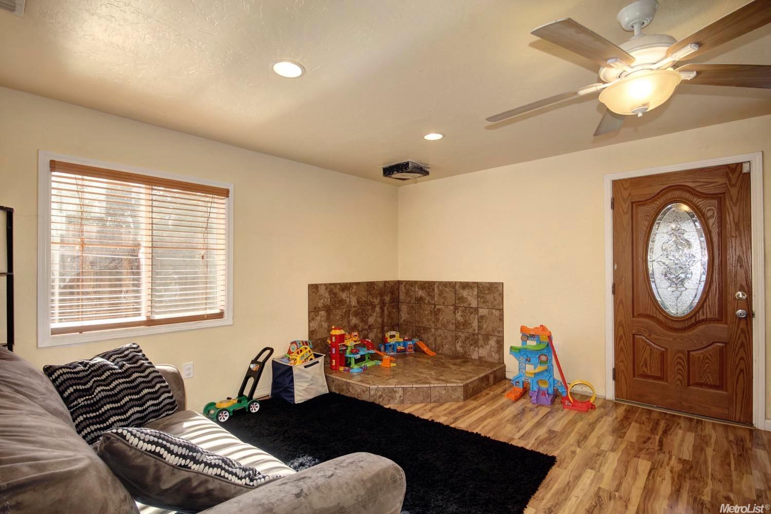 6244 Walnut Ave, Orangevale, CA 95662 photo 6