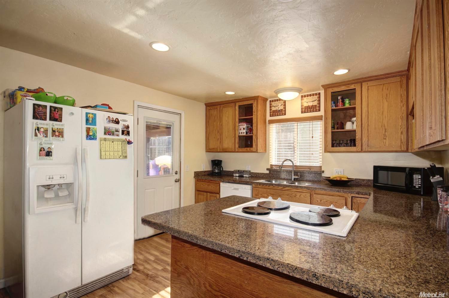 6244 Walnut Ave, Orangevale, CA 95662 photo 9