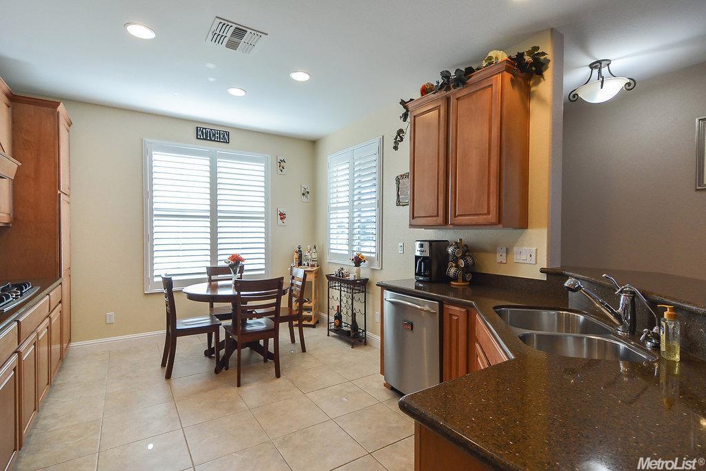 2211 Bellchase Dr, Manteca, CA 95336 photo 6