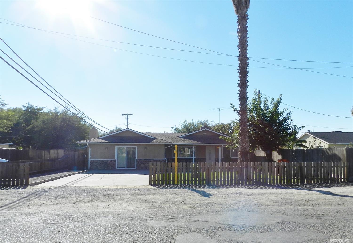 2255 Oakland Ave, Merced, CA 95348 photo 2