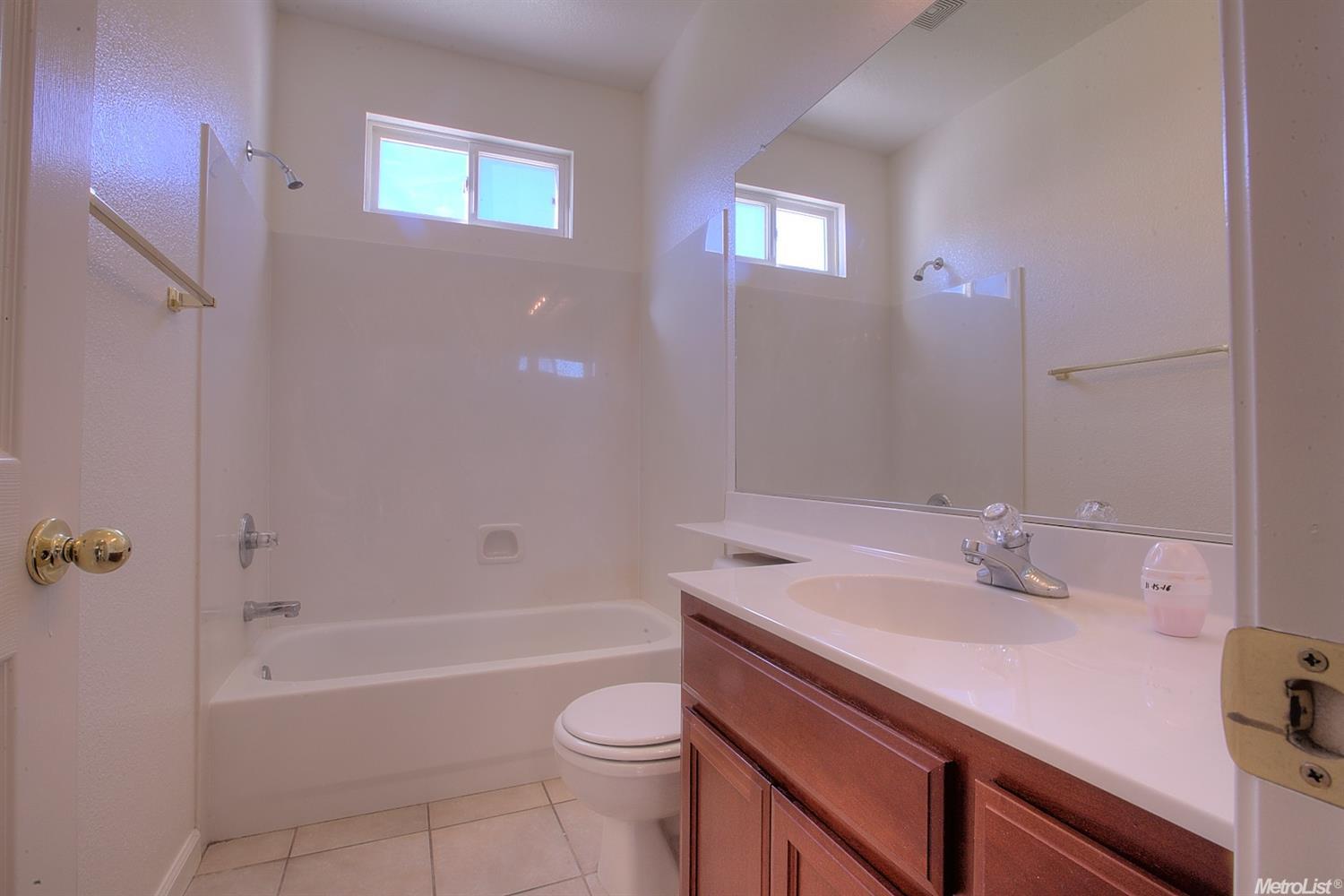 2248 Katherine Pl, Manteca, CA 95337 photo 9