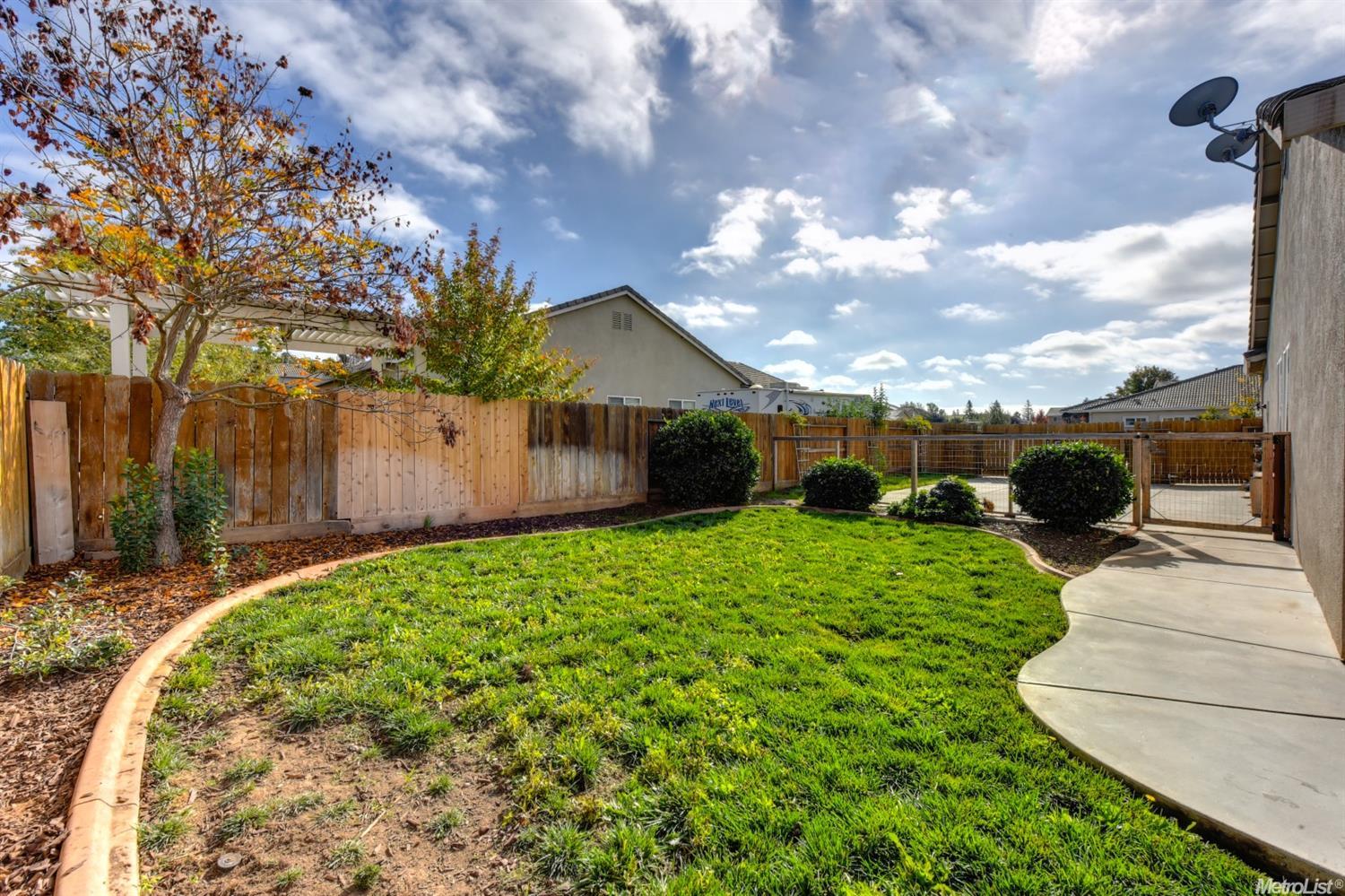 213 Daisy Dr, Galt, CA 95632 photo 14