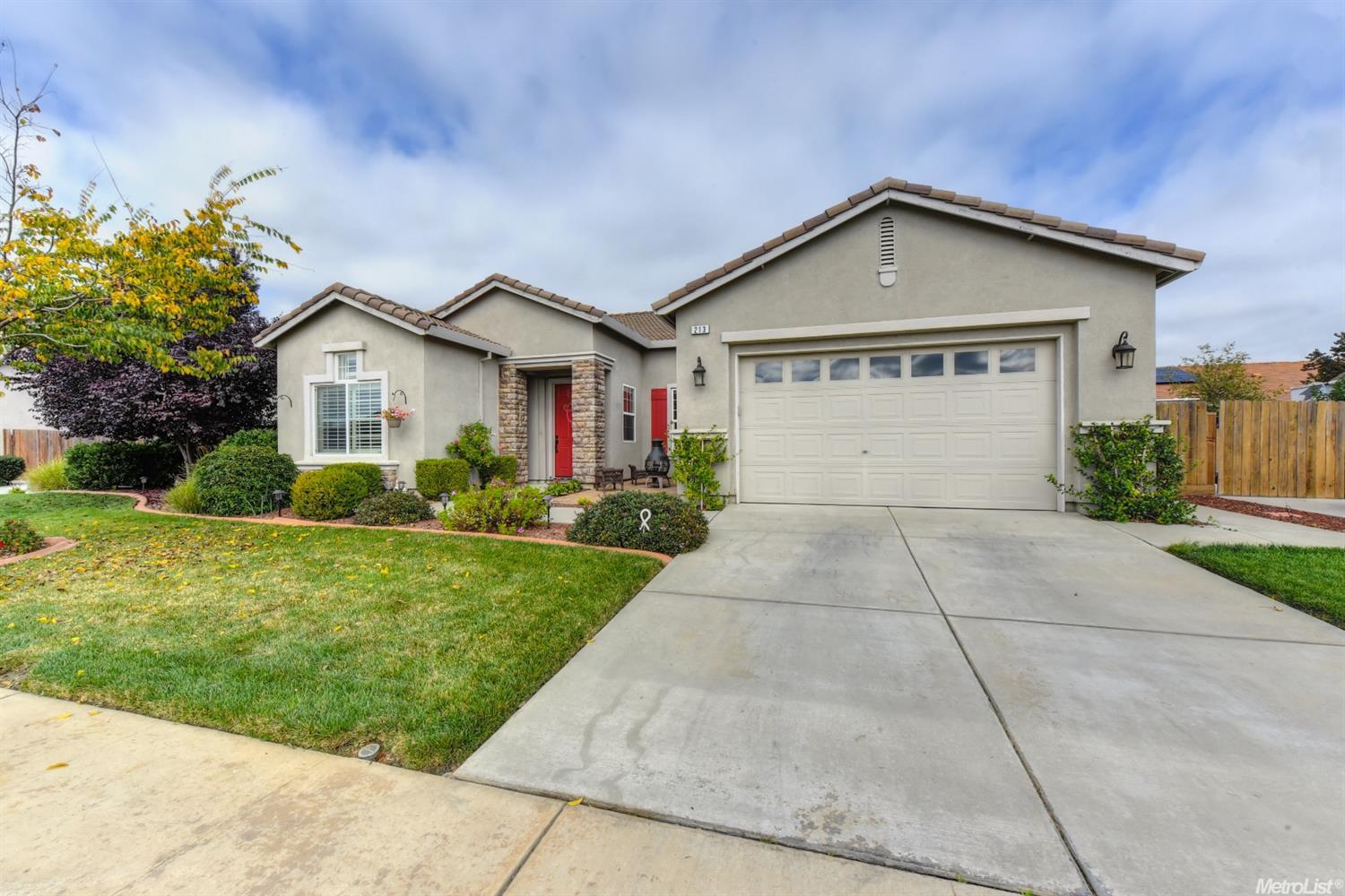 213 Daisy Dr, Galt, CA 95632 photo 1