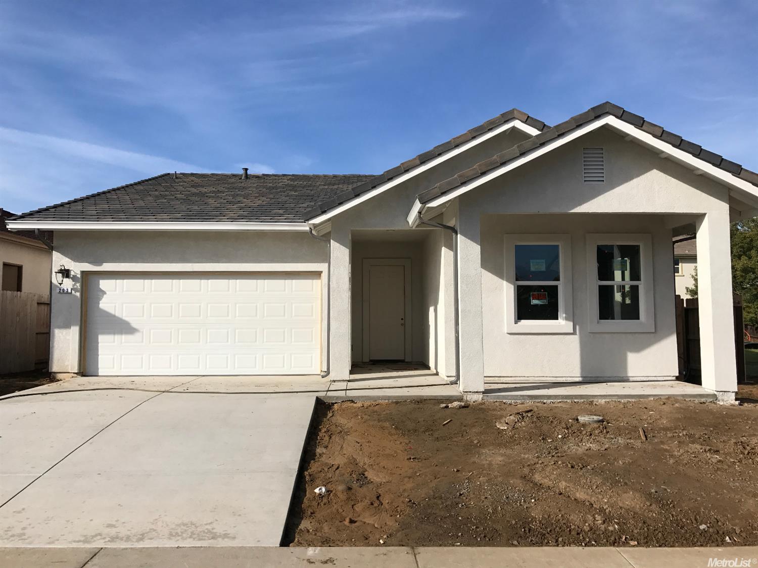203 Fall Ave, Patterson, CA 95363 photo 1