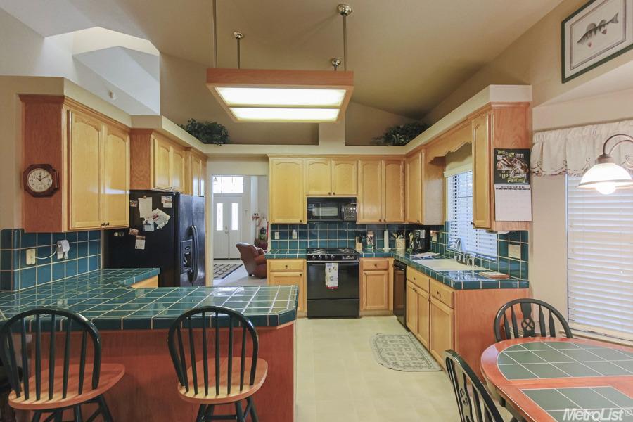 1517 Brookside Dr, Manteca, CA 95336 photo 10