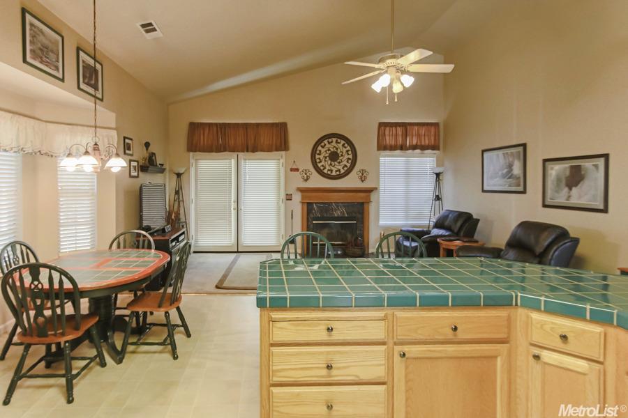 1517 Brookside Dr, Manteca, CA 95336 photo 8