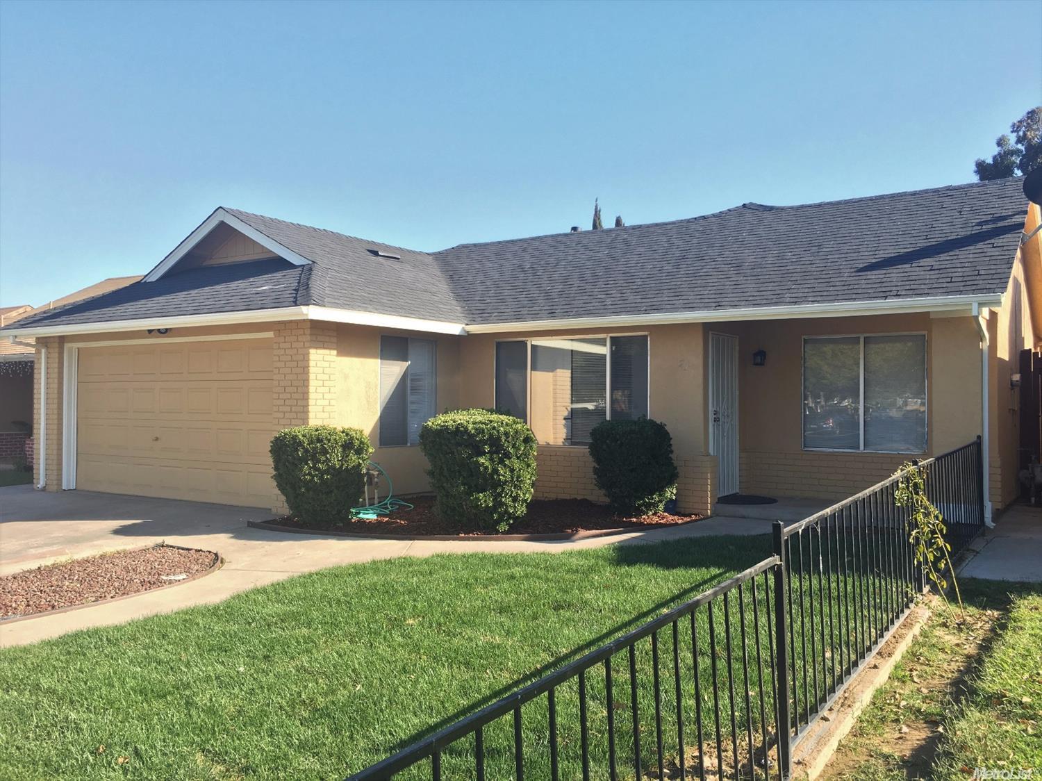 2016 Ridgecrest Dr, Modesto, CA 95351 photo 1