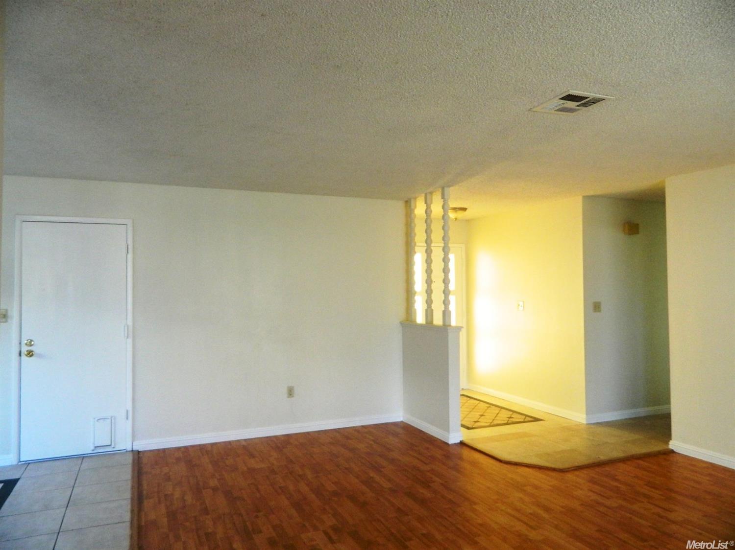 2405 Murray St, Turlock, CA 95382 photo 6