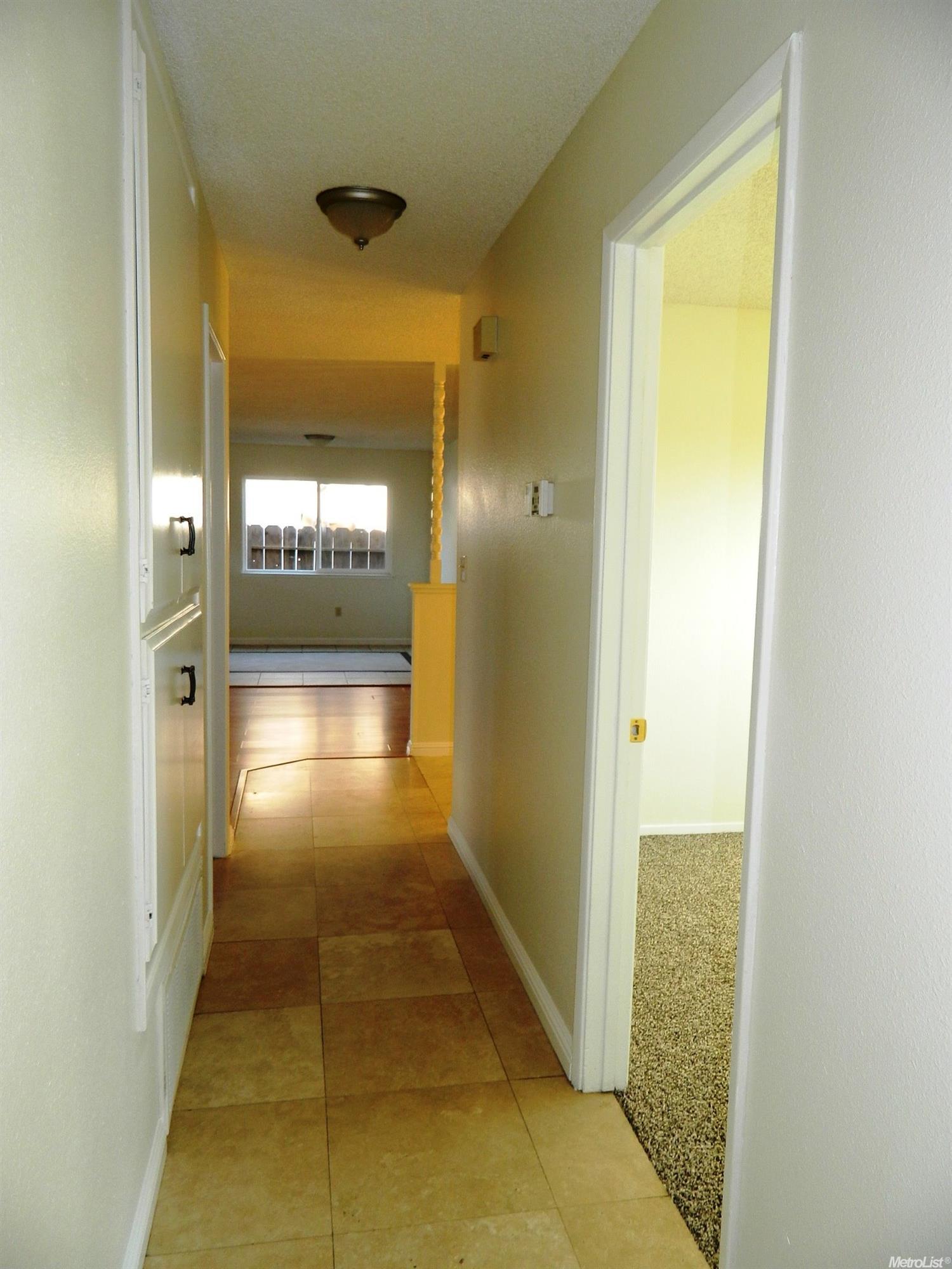 2405 Murray St, Turlock, CA 95382 photo 14