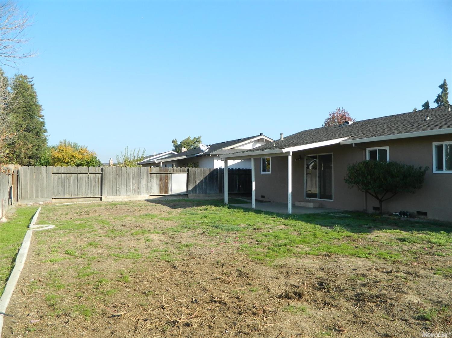 2405 Murray St, Turlock, CA 95382 photo 16