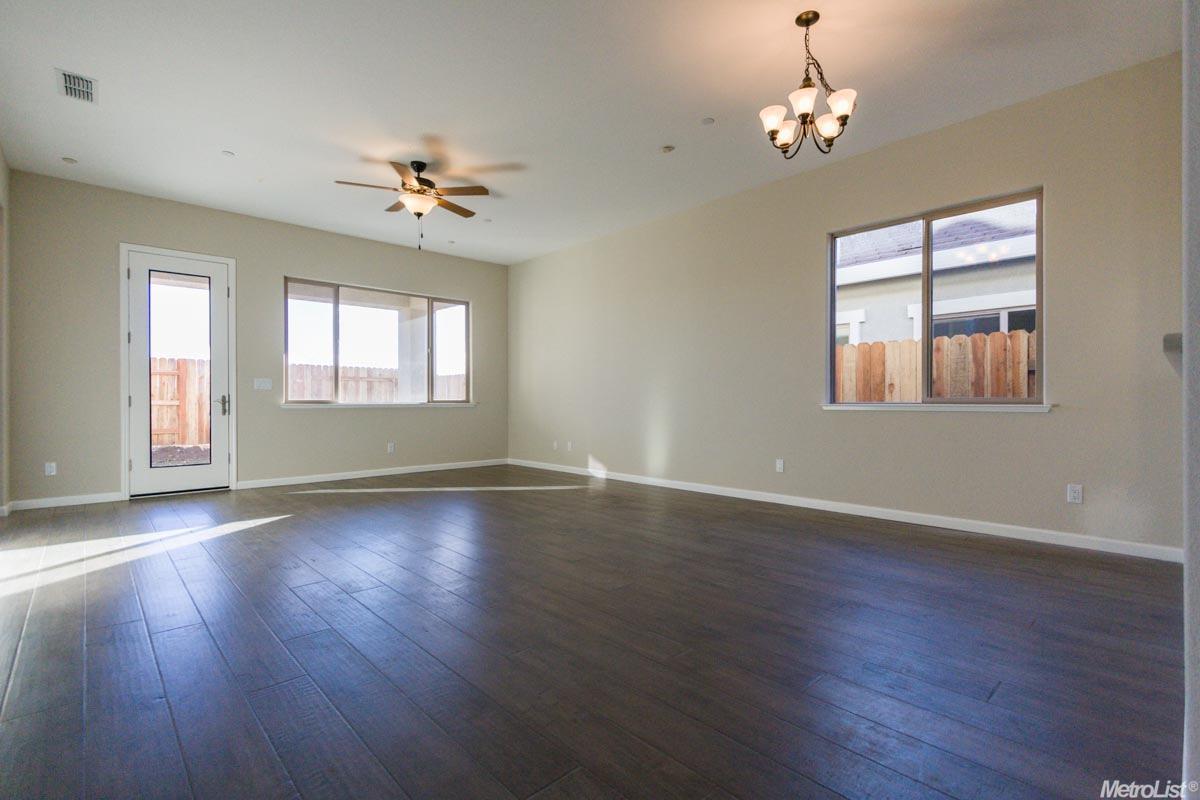 2238 Ranch View Dr, Rocklin, CA 95765 photo 5