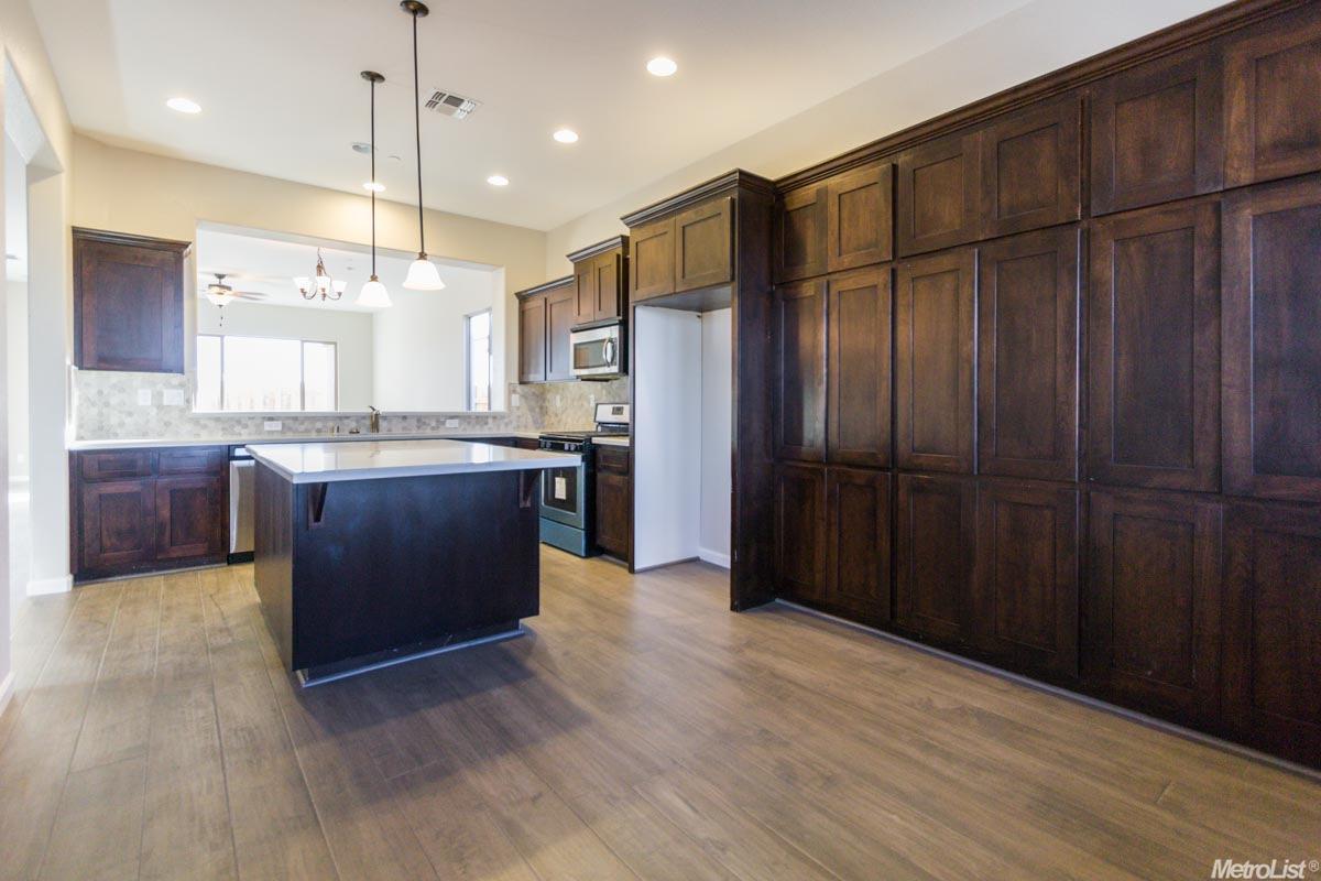 2238 Ranch View Dr, Rocklin, CA 95765 photo 4