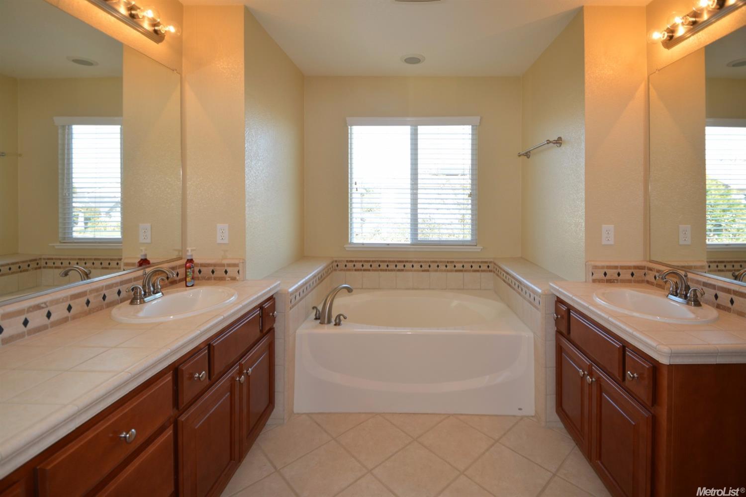 2709 Tapestry St, Manteca, CA 95337 photo 16