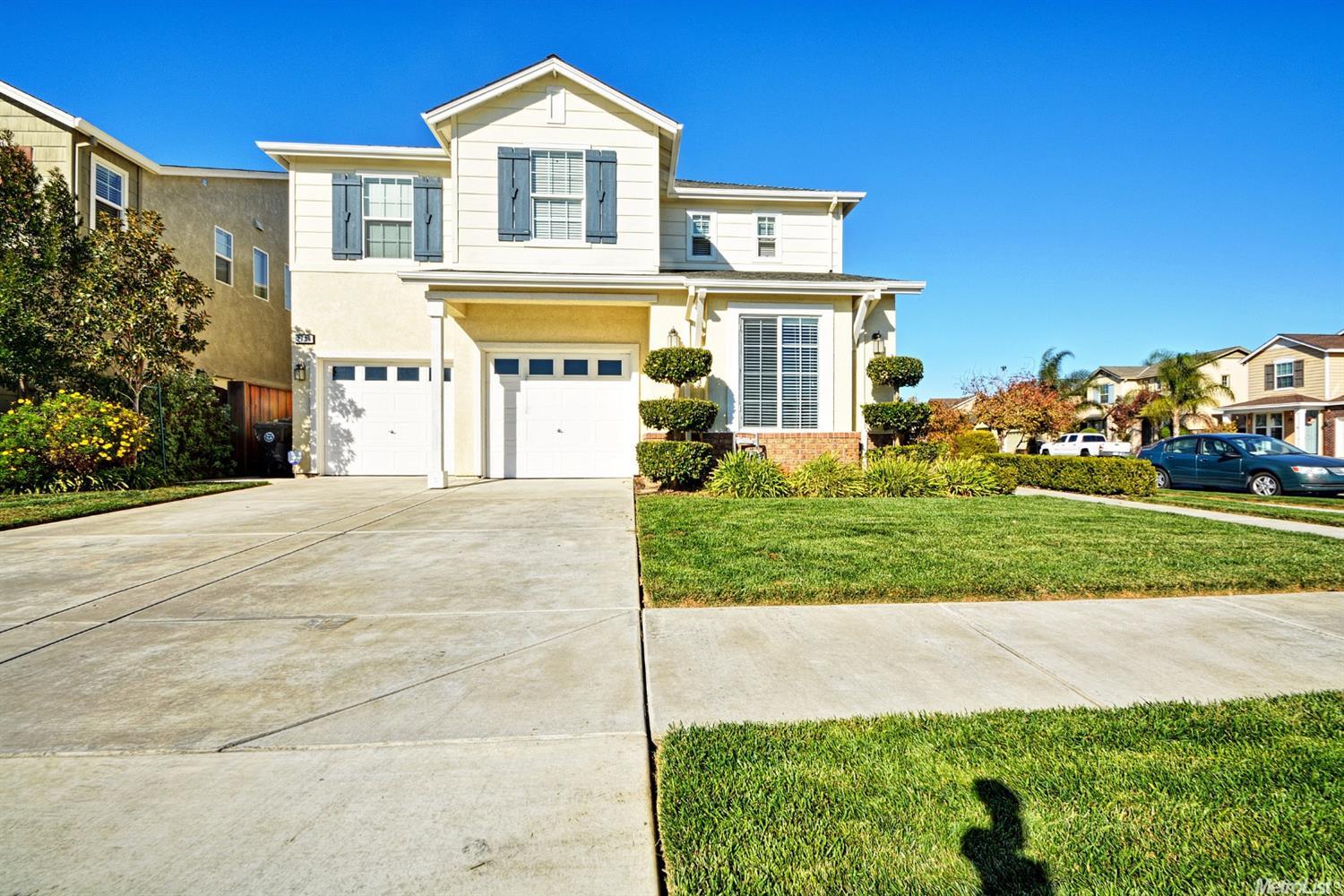 2709 Tapestry St, Manteca, CA 95337 photo 2