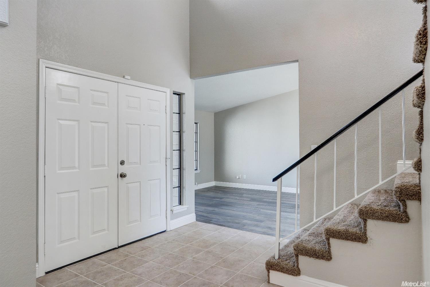 1041 Sunfish Dr, Manteca, CA 95337 photo 5