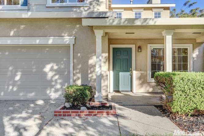 49 E Ferdinand St, Tracy, CA 95376 photo 2