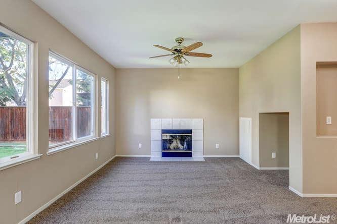 49 E Ferdinand St, Tracy, CA 95376 photo 7