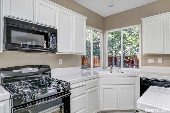 49 E Ferdinand St, Tracy, CA 95376 photo 6