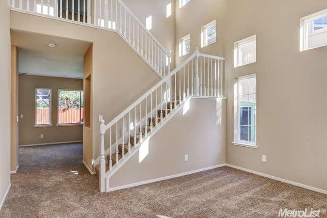 49 E Ferdinand St, Tracy, CA 95376 photo 4
