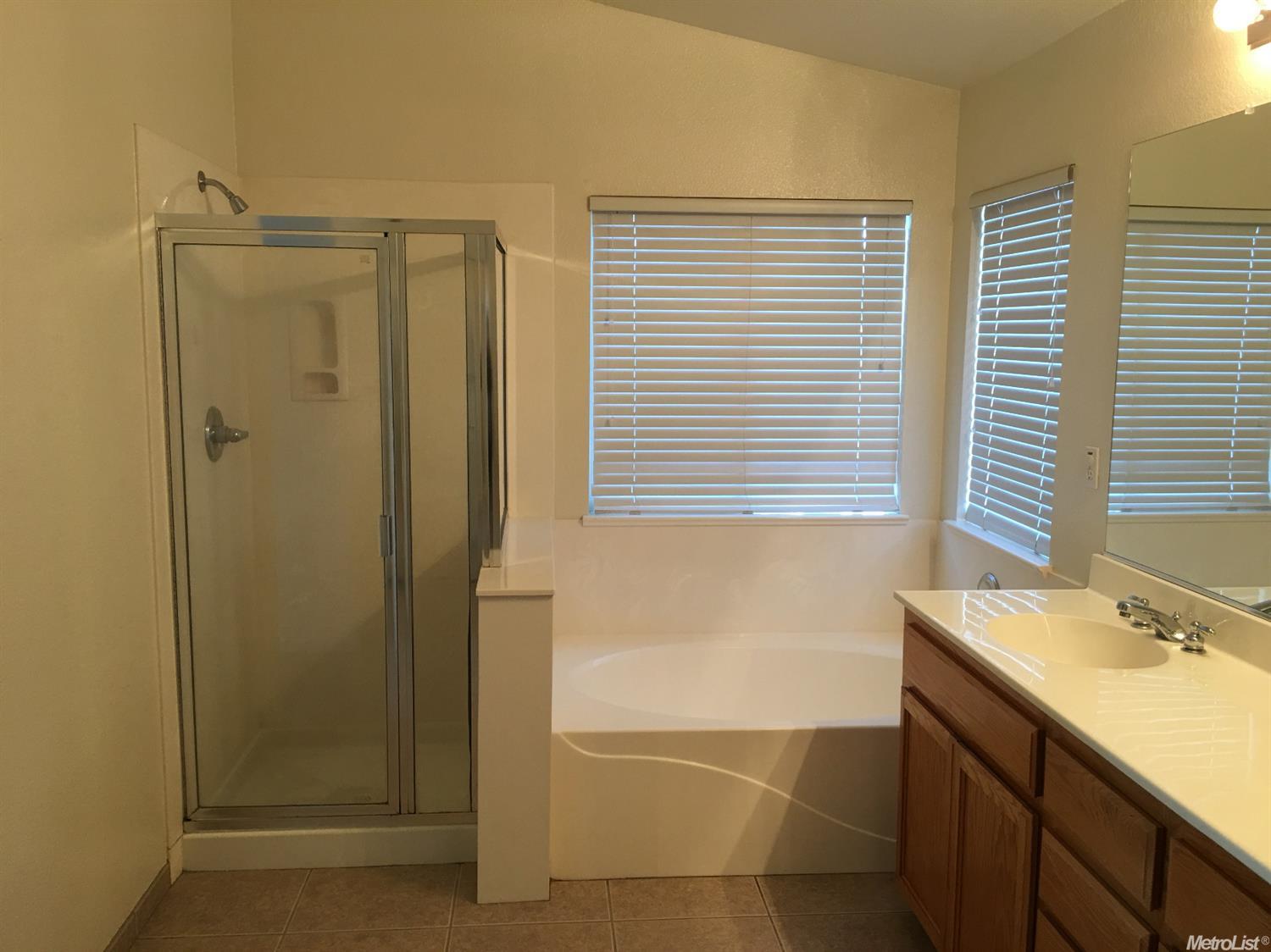 951 Silver Ct, Lathrop, CA 95330 photo 9