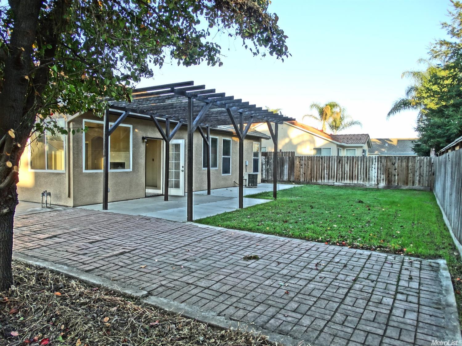 2392 Summer Crest Dr, Turlock, CA 95382 photo 4