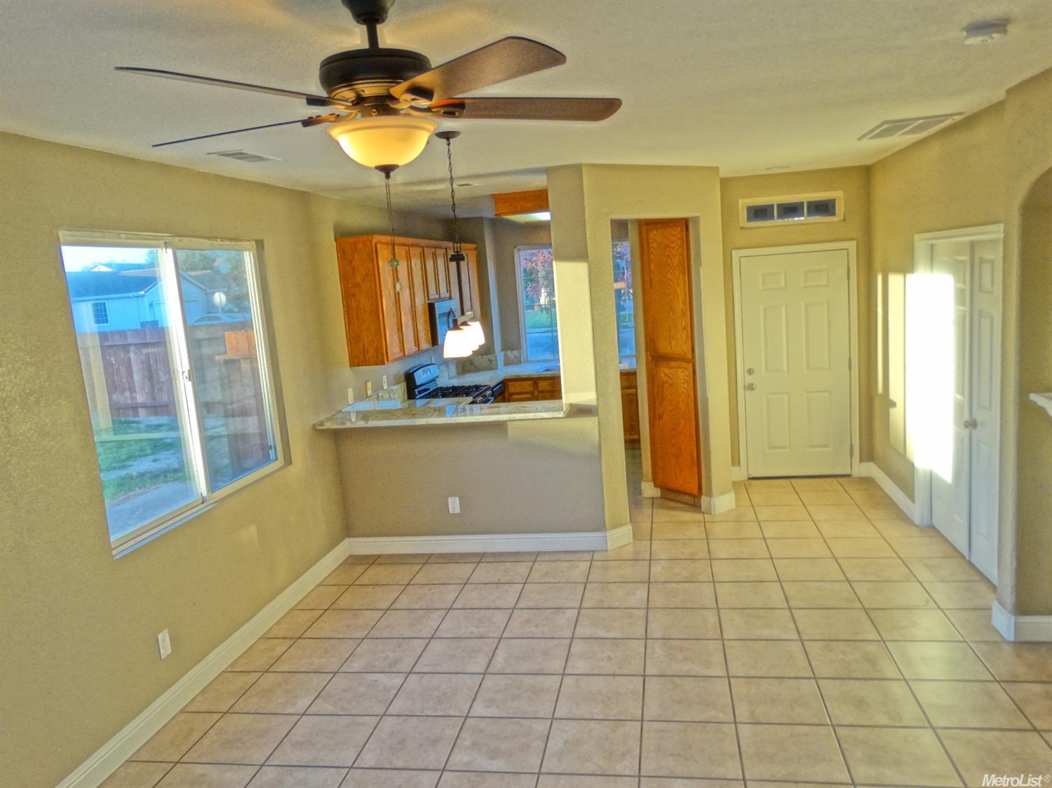 2392 Summer Crest Dr, Turlock, CA 95382 photo 9