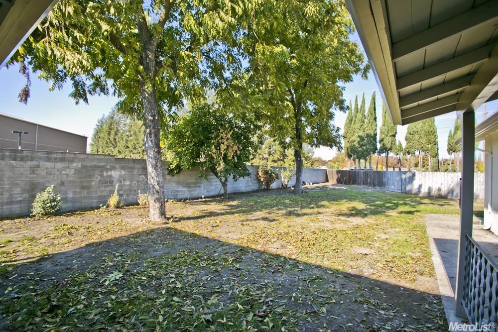 1525 Gladwin Ln, Modesto, CA 95355 photo 22