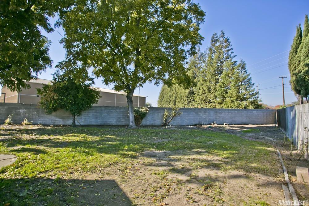1525 Gladwin Ln, Modesto, CA 95355 photo 24