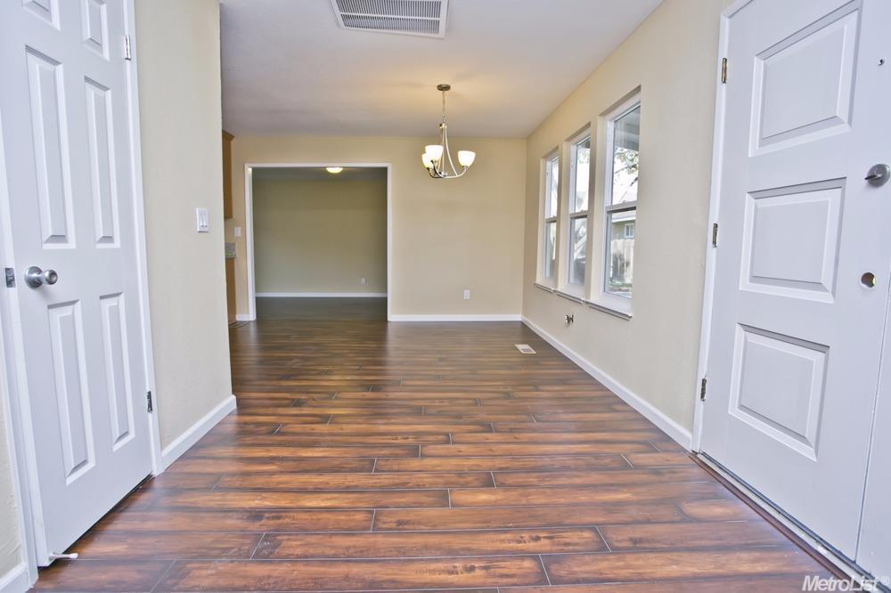 1525 Gladwin Ln, Modesto, CA 95355 photo 4