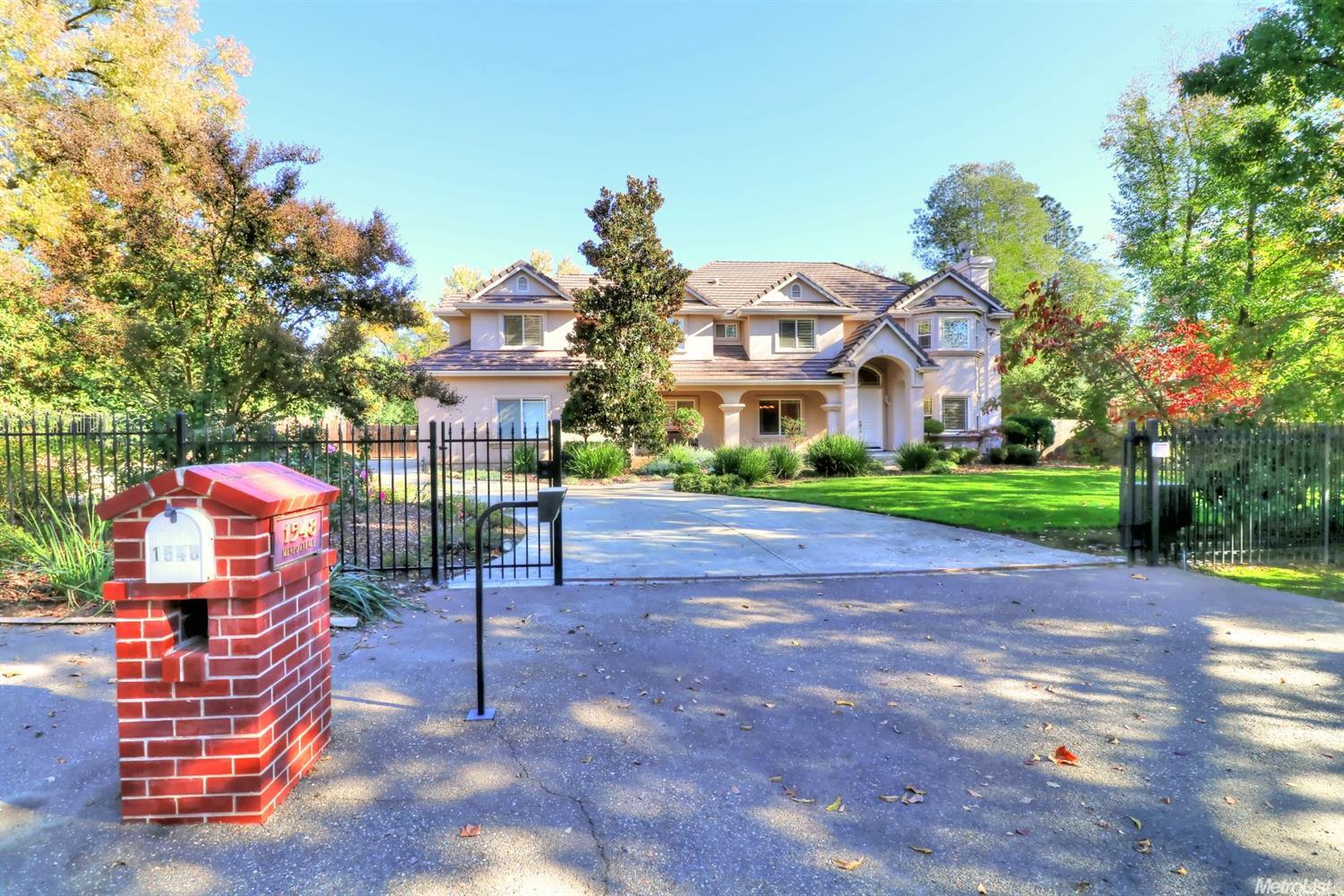 1548 Menlo Ave, Carmichael, CA 95608 photo 1