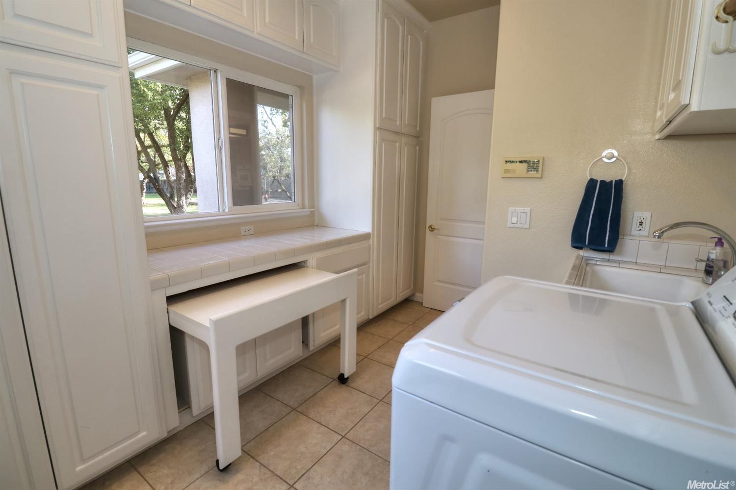 1548 Menlo Ave, Carmichael, CA 95608 photo 23