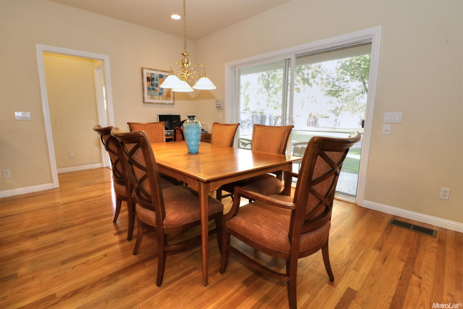 1548 Menlo Ave, Carmichael, CA 95608 photo 9