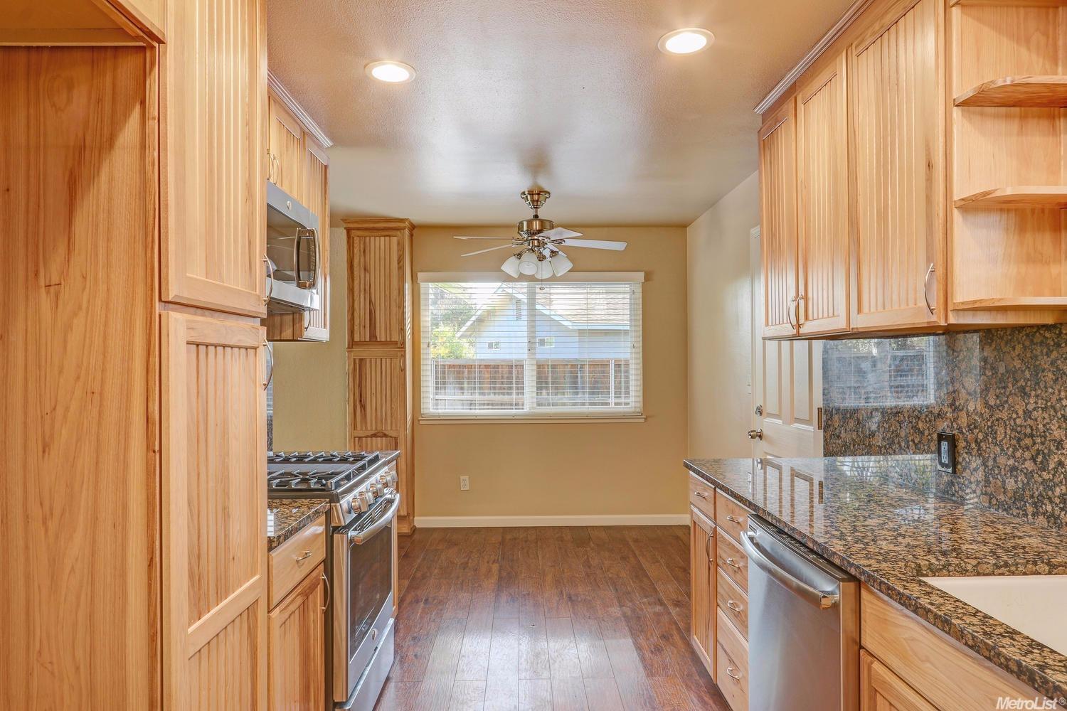 1428 Lorry Ave, Modesto, CA 95355 photo 11