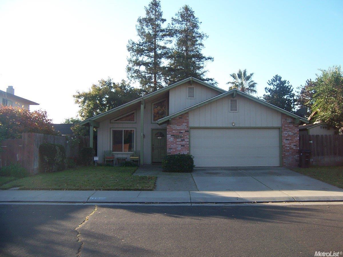 6134 Mohican Dr, Manteca, CA 95336 photo 1