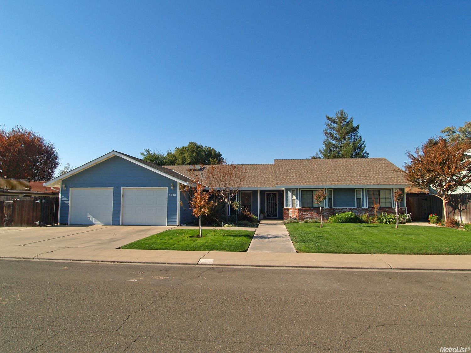 1313 Fruitridge Dr, Modesto, CA 95351 photo 1