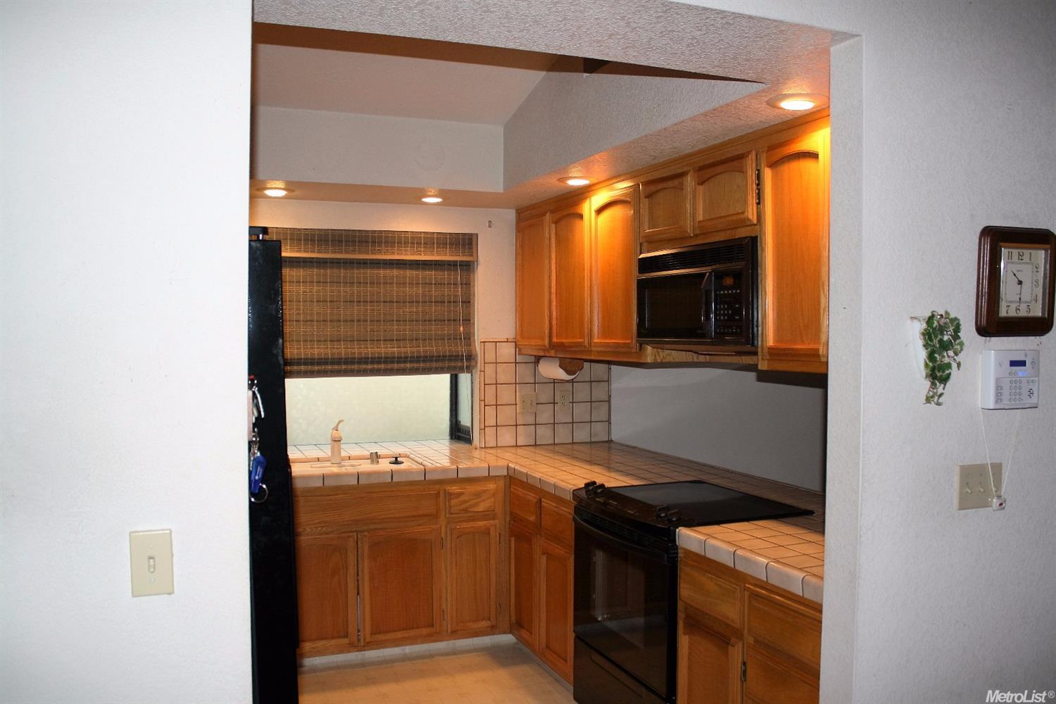 1317 Riverette Dr, Modesto, CA 95351 photo 4