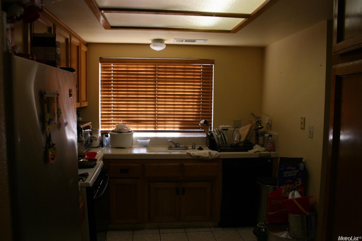 601 Park Meadow Dr, Modesto, CA 95358 photo 4