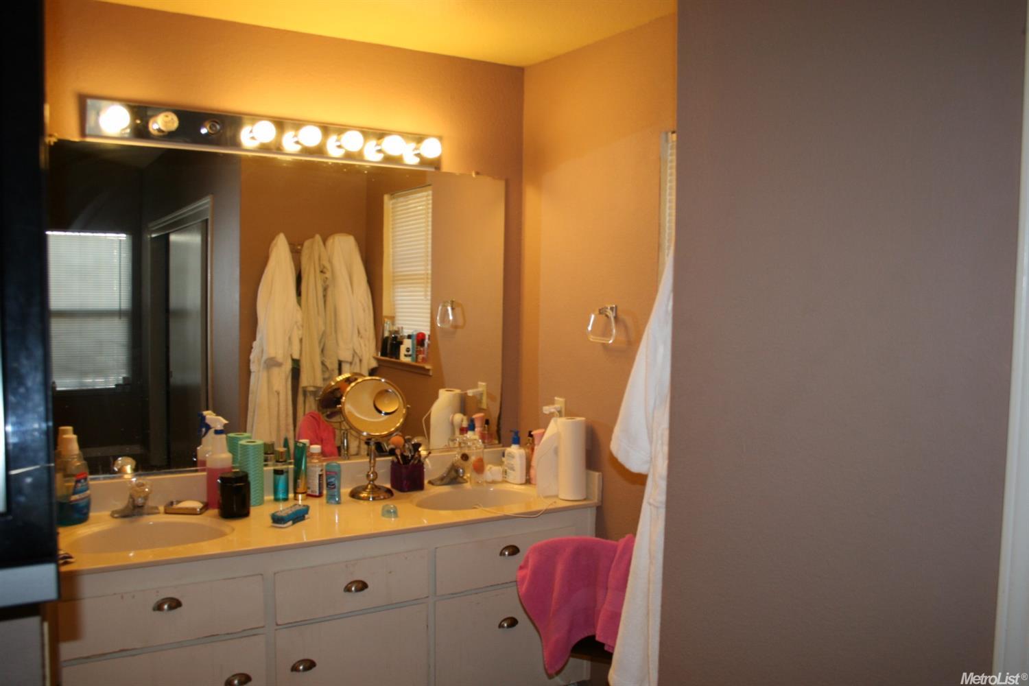 601 Park Meadow Dr, Modesto, CA 95358 photo 7
